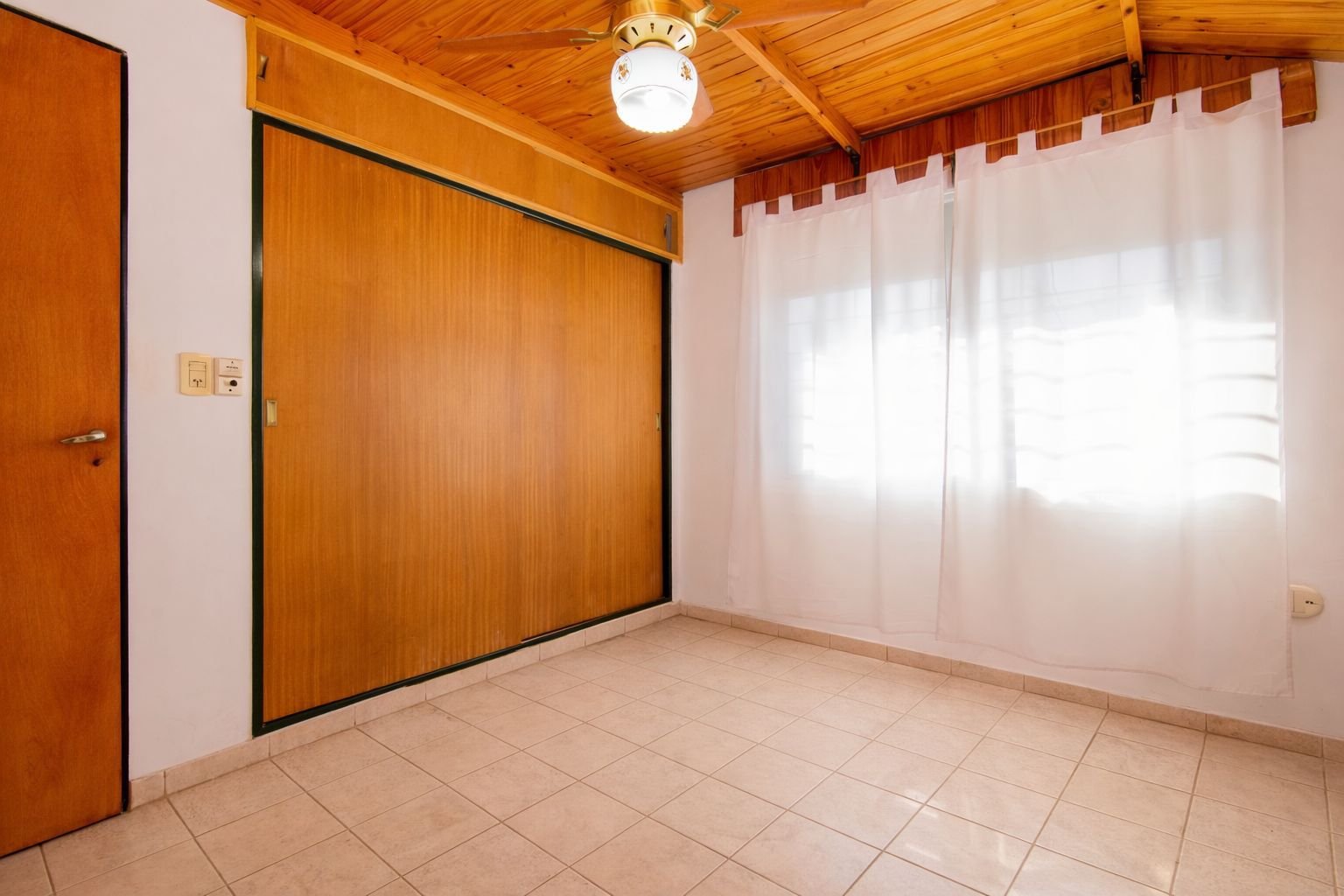 CASA DE 3 DORMITORIOS ARROYITO OESTE — foto 13