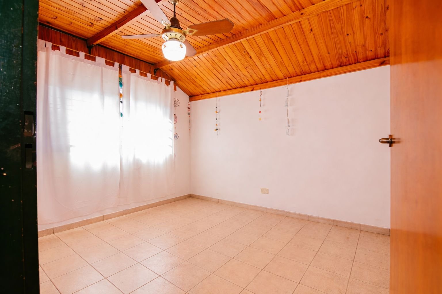 CASA DE 3 DORMITORIOS ARROYITO OESTE — foto 6