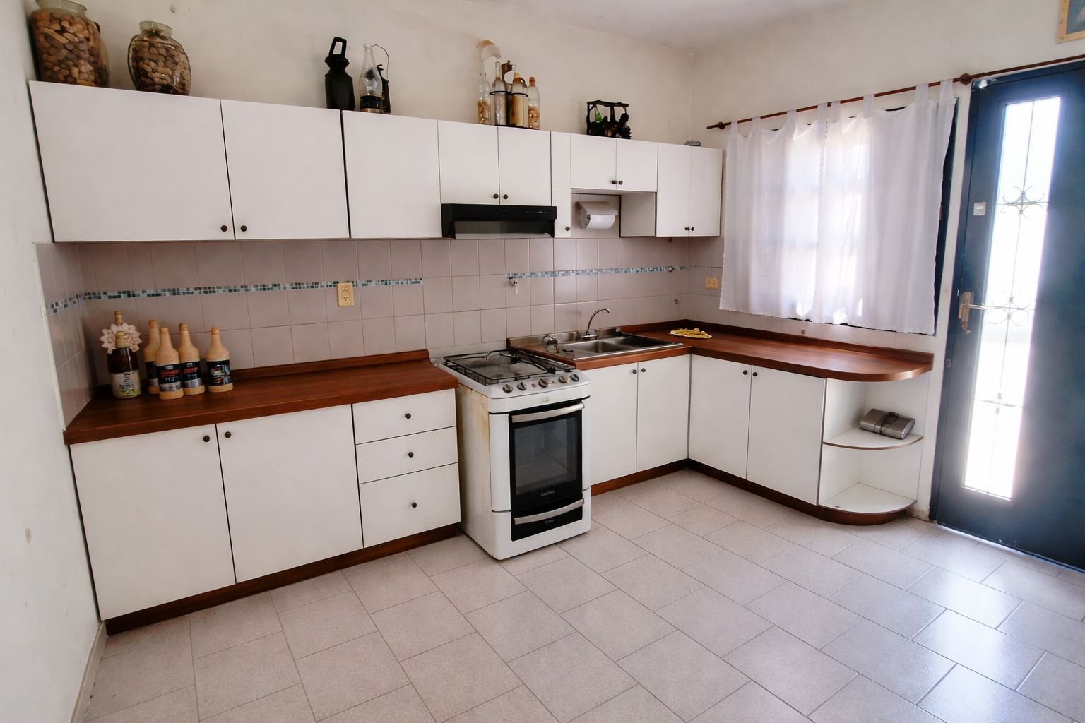 CASA DE 3 DORMITORIOS ARROYITO OESTE — foto 4