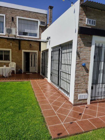 Casas - Capitan Bermudez - Venta