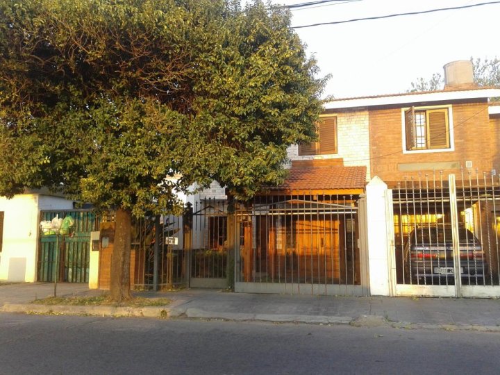 Hermoso Dúplex 3 Dorm.. Excelente Ubicación