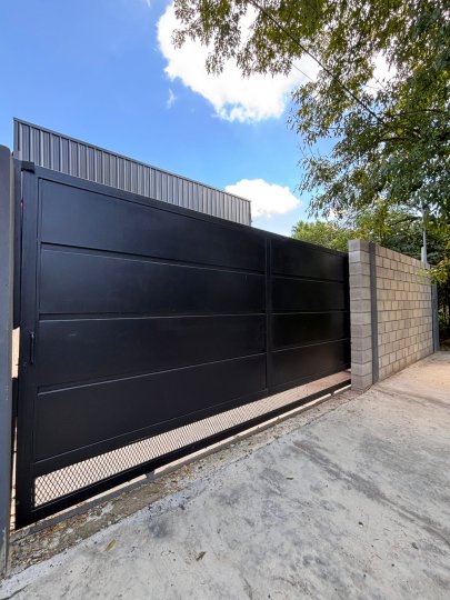 Galpones / Depósitos - San Lorenzo - Venta