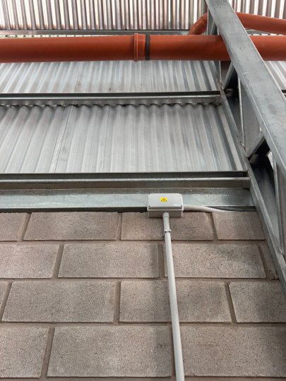 Galpones / Depósitos - San Lorenzo - Venta