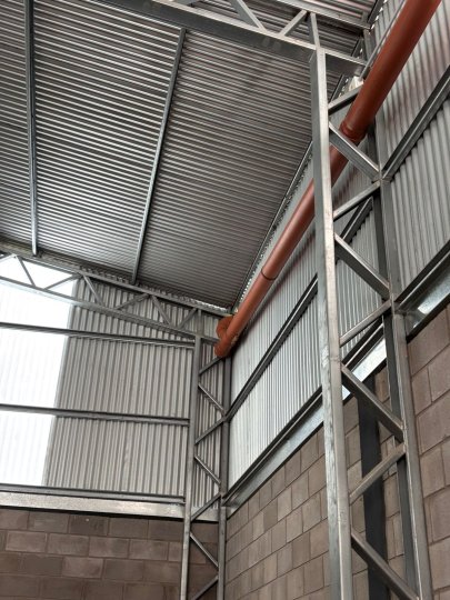 Galpones / Depósitos - San Lorenzo -  Alquiler