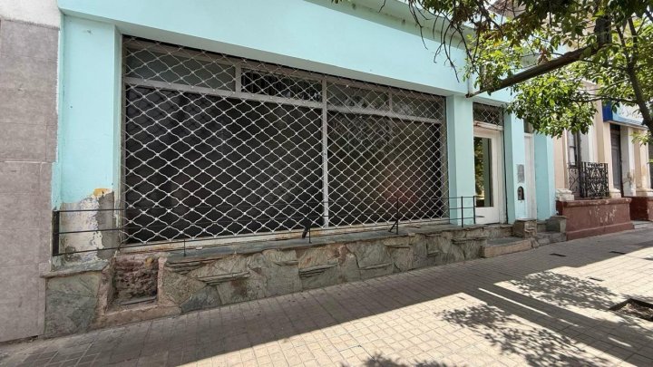 Venta local sobre calle san martin pleno centro de cordoba