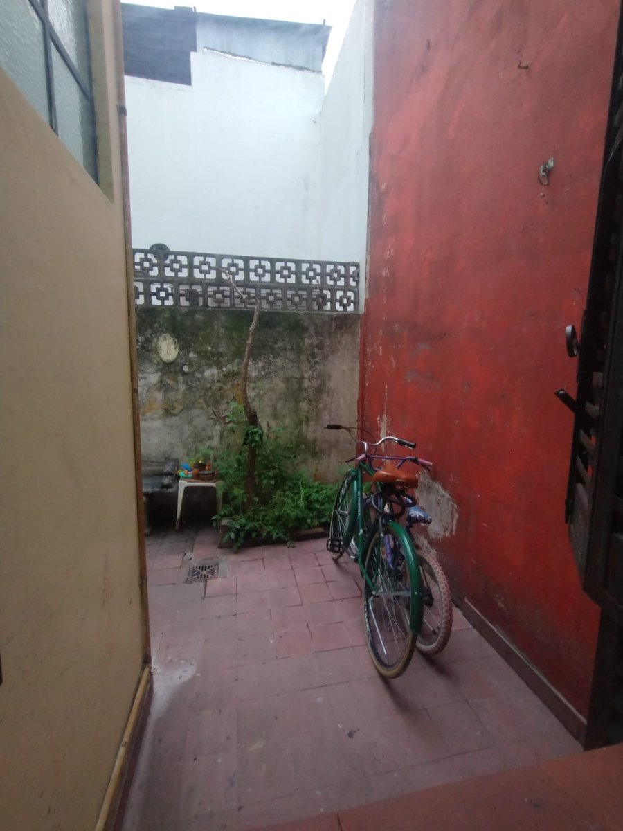 Parque Avellaneda, Laguna 700, 4 amb, 115m2, u$S 119.000