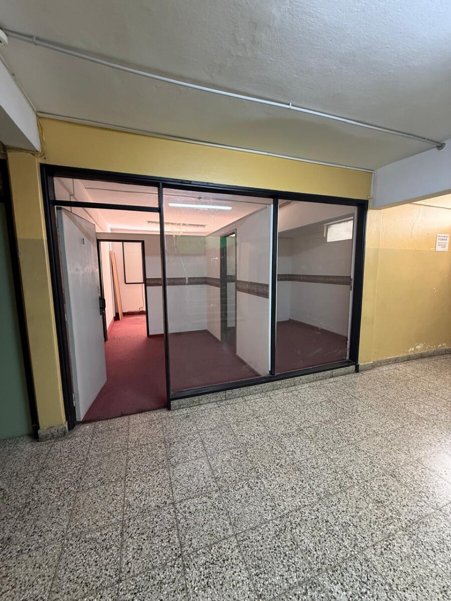 Oficina/Local en Venta - 23