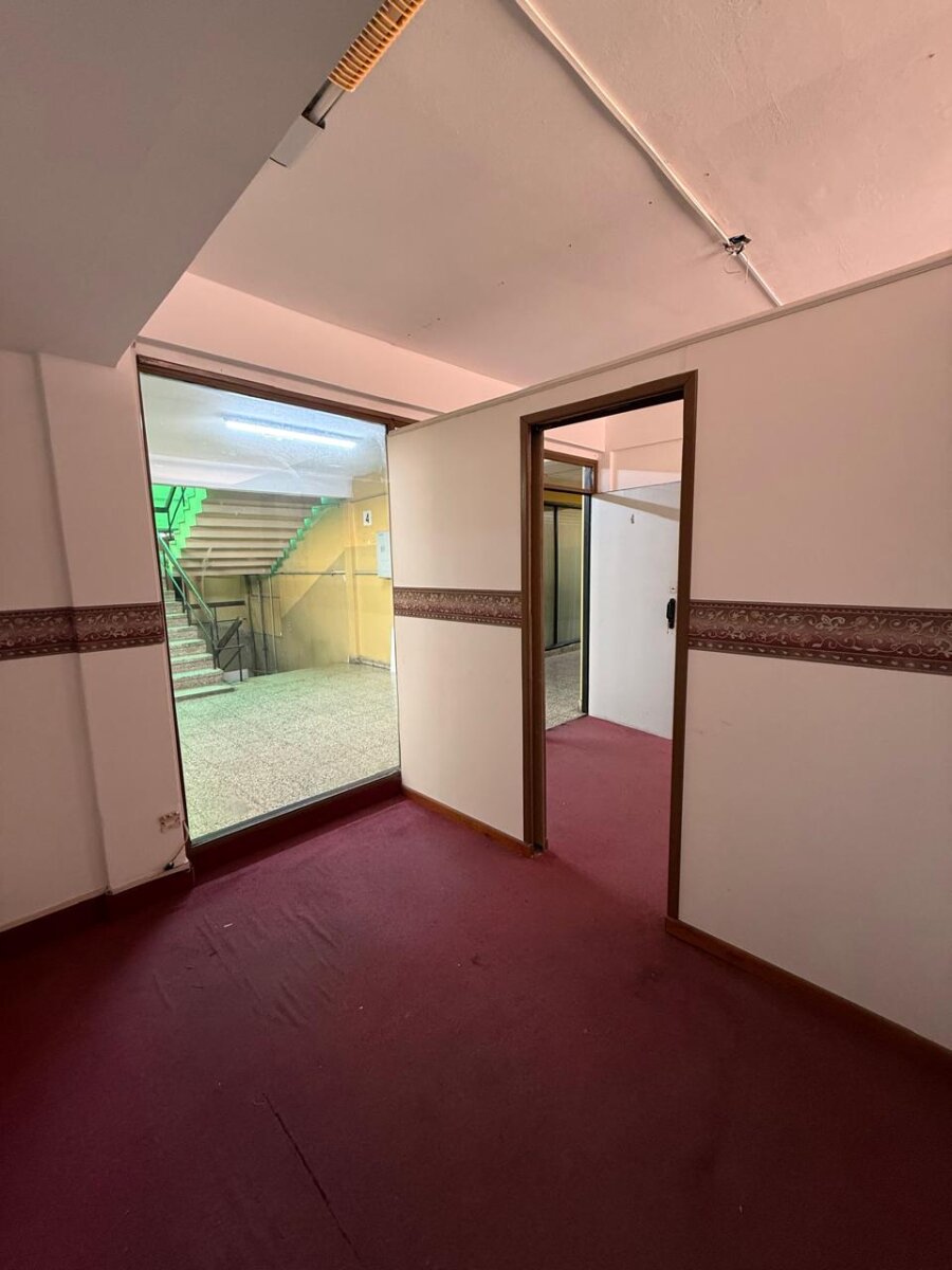 Oficina/Local en Venta - 27