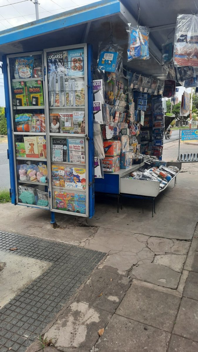 Venta de Fondo de Comercio " Puesto de Diario con Reparto" — foto 12