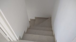Departamentos de pasillo - Otra Ciudad - Venta