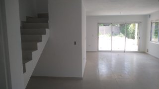 Departamentos de pasillo - Otra Ciudad - Venta