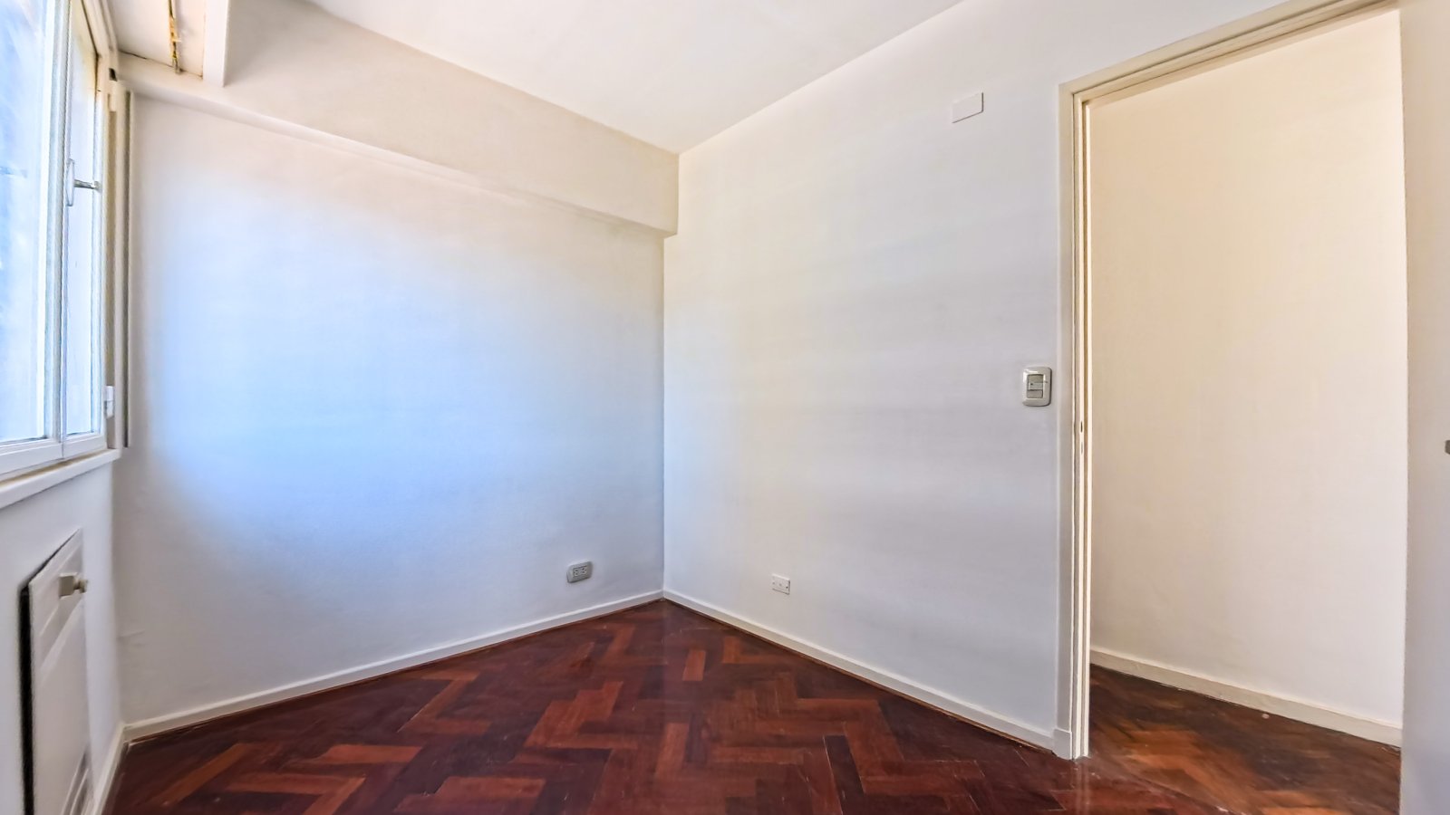 Excelente 3 Ambientes en Esquina con Balcón Corrido – Súper Luminoso y en Ubicación Privilegiada — foto 15