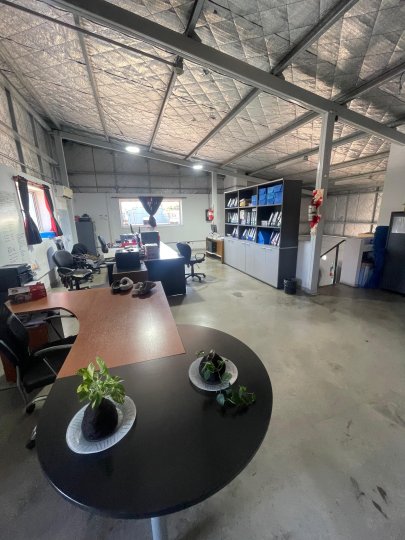 Galpones / Depósitos - Alvear -  Alquiler