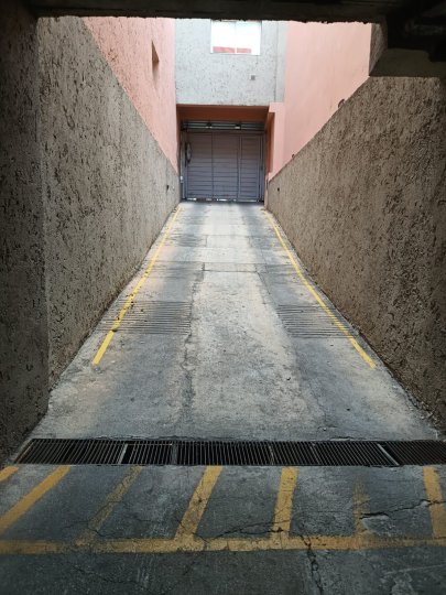 EN VENTA COCHERA EN BARRIO ALTA CÓRDOBA