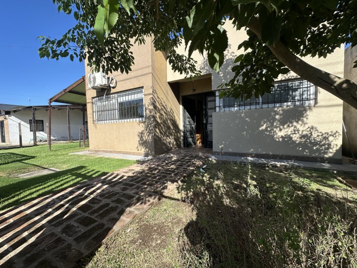 Casas - Funes - Venta