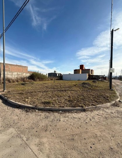 VENDO TERRENO ARGUELLO NORTE (LoTengo) | 232 m2 | ESQUINA | ESCRITURA