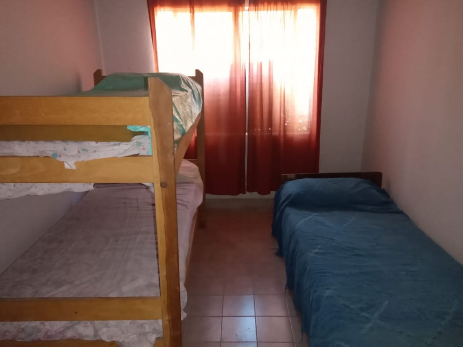 BARRIO TANGO CASA SOBRE 3 LOTES — foto 9