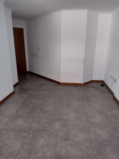 Depto. 1 Dormitorio c/balcón. A 100mts. de Patio Olmos.