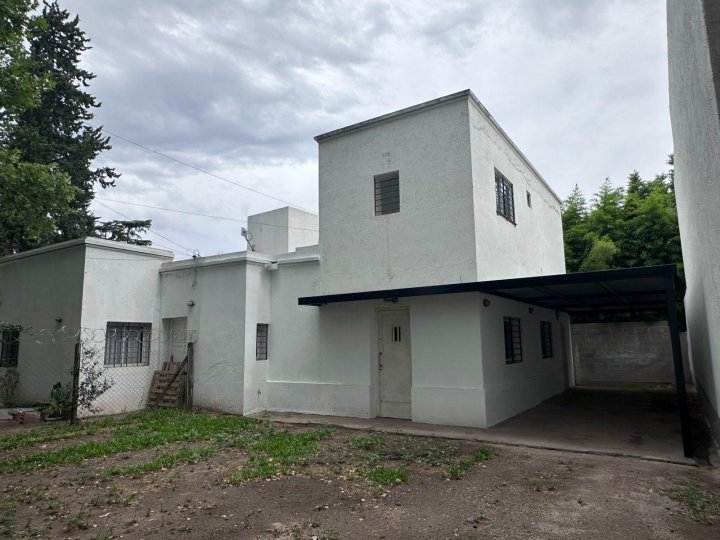 se vende dúplex 2 dormitorios + escritorios