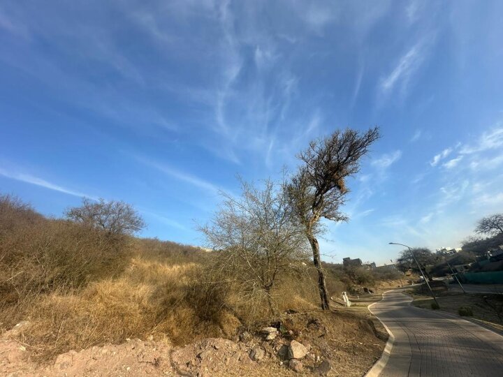 Terreno en La Deseada Country