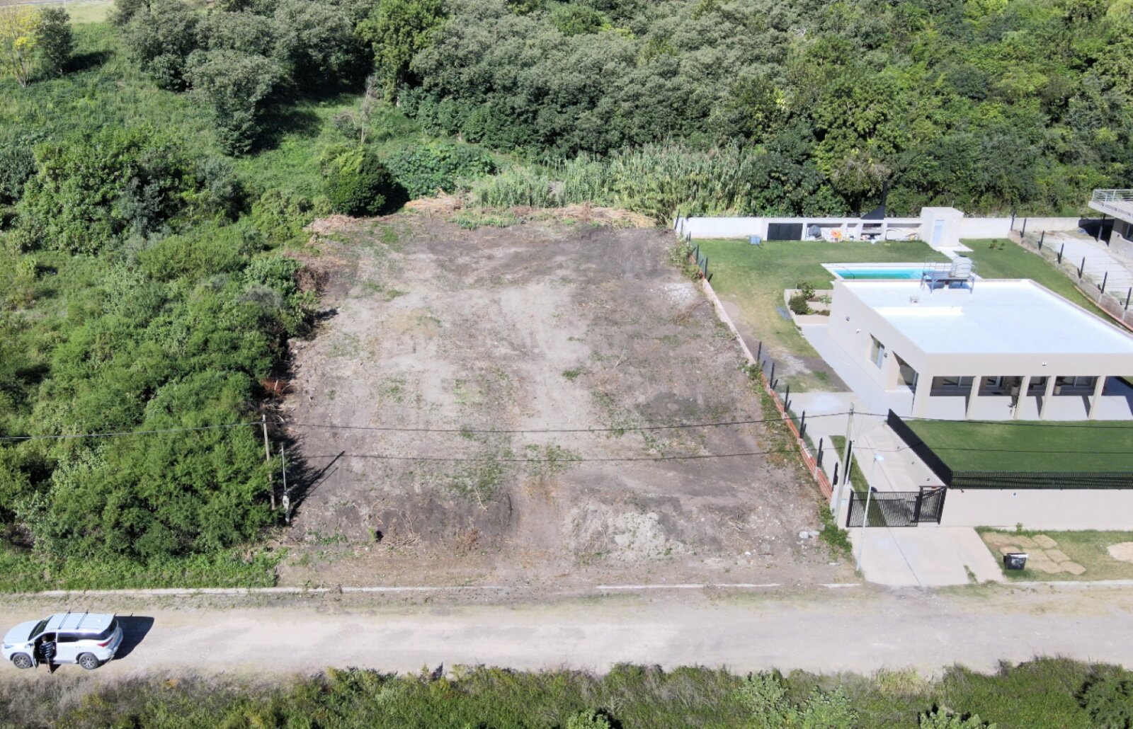 Lote en zona costanera, 1100 m2 con vista al rio. Todos los servicios — foto 6