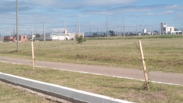 VENDO LOTE JUAREZ CELMAN - Bº BICENTENARIO