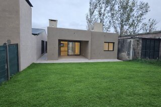 Casas - Roldan - Venta