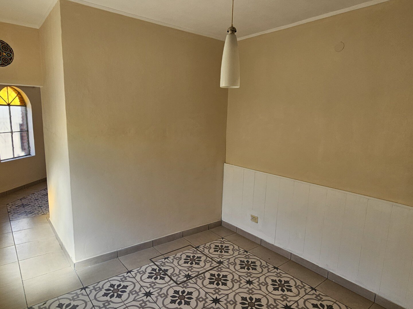 Casa en esquina con excepcional ubicacion. Angel Balbi y Congreso — foto 8