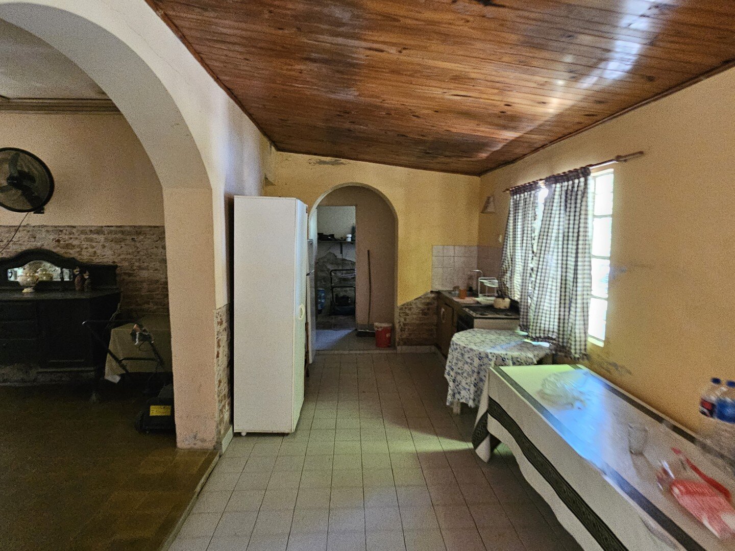 Casa quinta con excelente lote arbolado de 1.616 m2 - en la mejor zona de barrio Abadia — foto 10