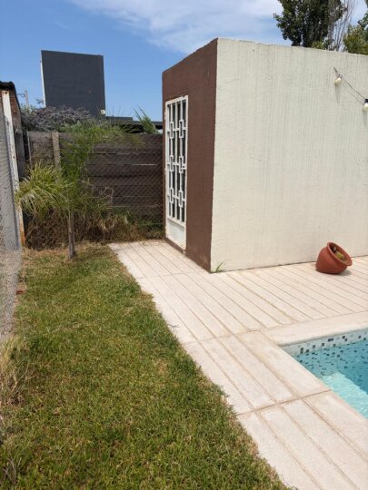 Casas - Ibarlucea - Alquiler