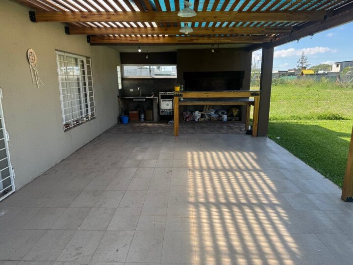 Casas - Ibarlucea - Alquiler