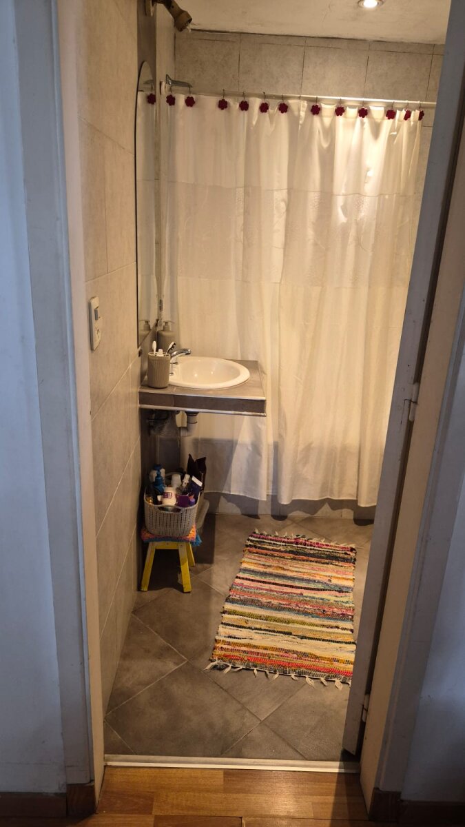 Casa 2 dormitorios, 2 baños patio y cochera sobre Bv Rondeau y baigorria — foto 9