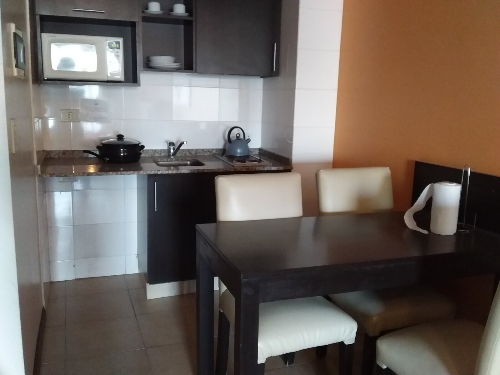 Monoambiente Amoblado equipado Edf Pileta y Solárium — foto 4