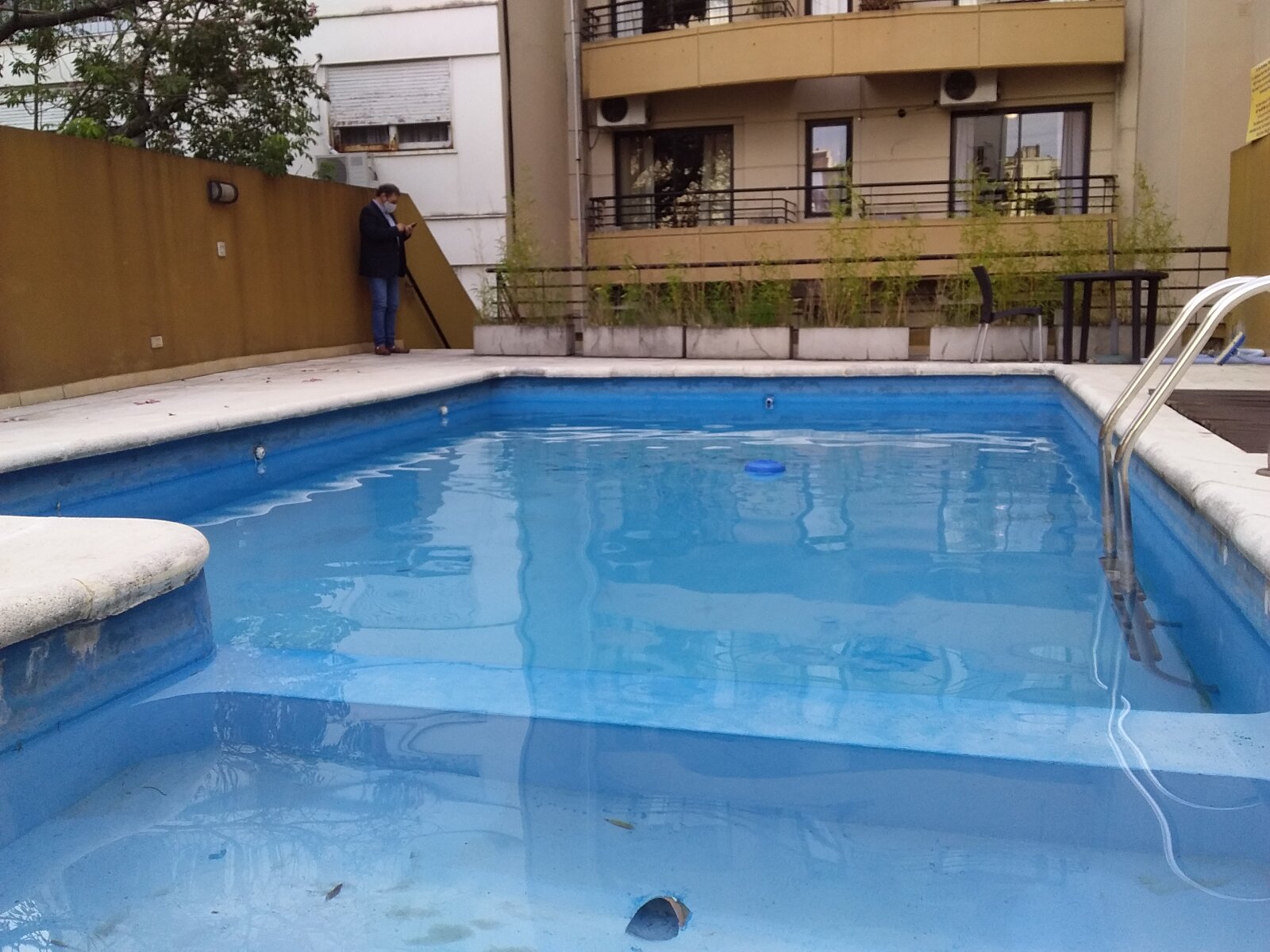 Monoambiente Amoblado equipado Edf Pileta y Solárium — foto 11
