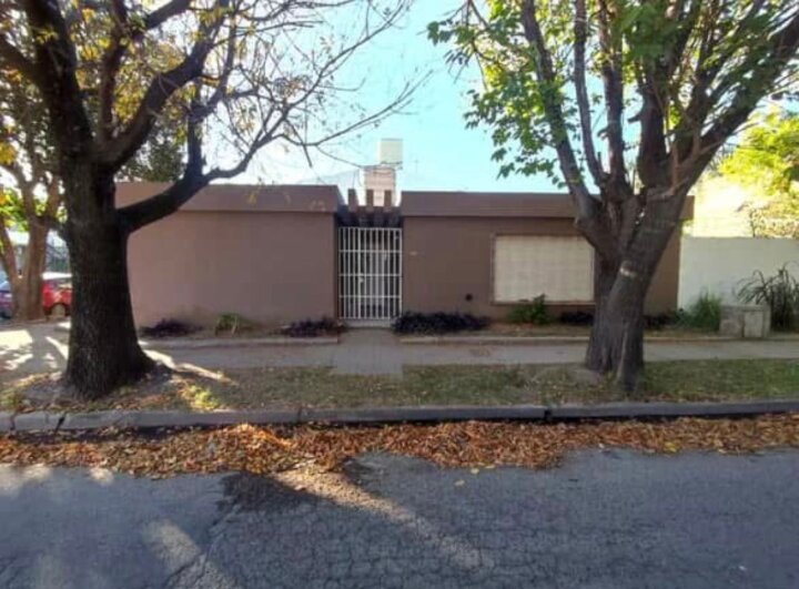 Venta casa 3 dormitorios B Las Palmas Apto Credito