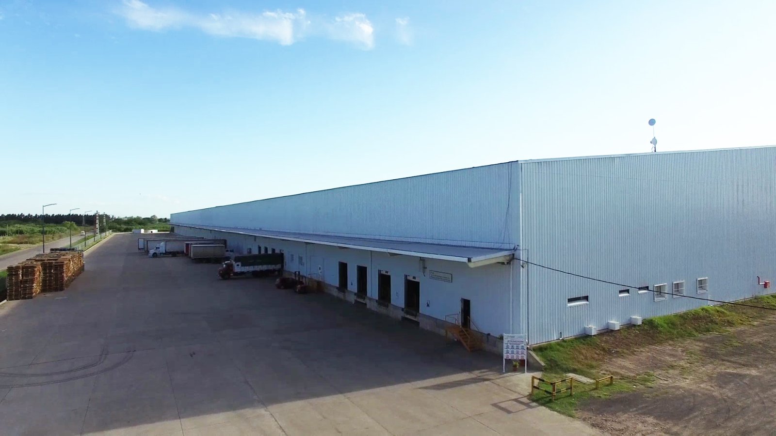 Centro Logístico - Nave 6.000 m2 - Parque Industrial Metropolitano Perez