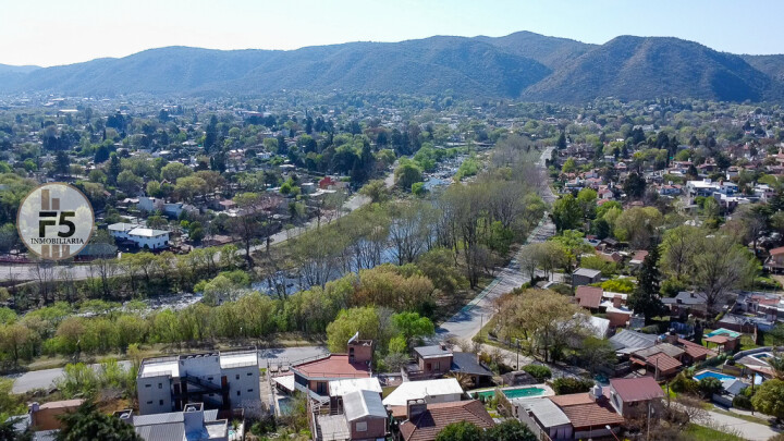 Lote de 525 m² a 1 cuadra del río en Villa Carlos Paz