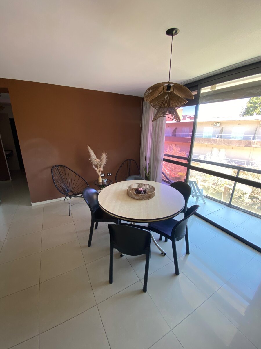 Carlos Paz - Departamento 2 Dormitorios con Balcón, Cochera y Amenities en Pleno Centro — foto 7