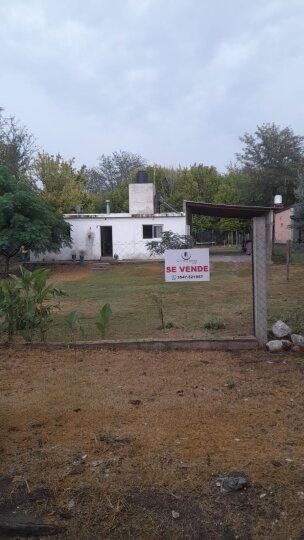 CASA AMPLIA EN VENTA