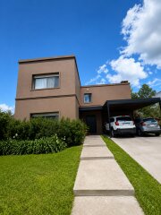 Casas - Funes - Venta