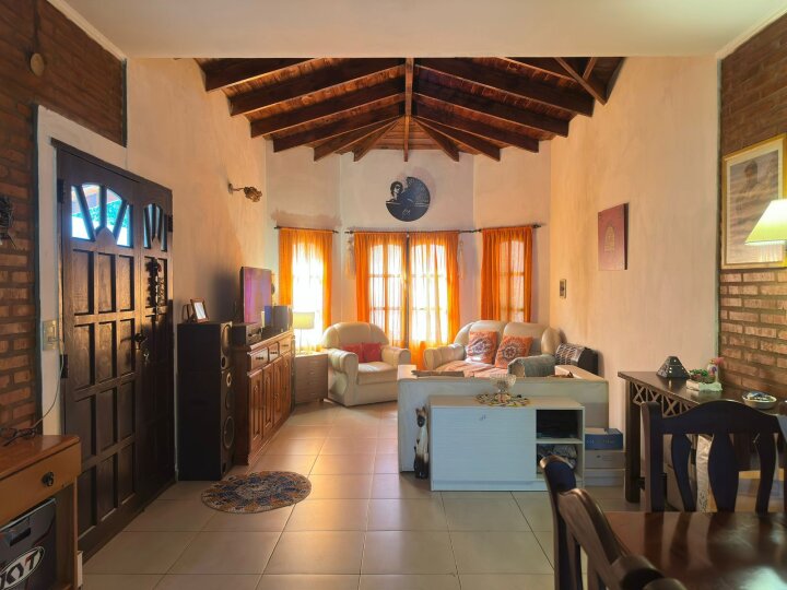 Casas - Funes - Venta