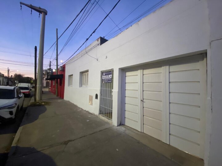 CASA 2 DORMITORIOS - GARAJE -  SAN VICENTE