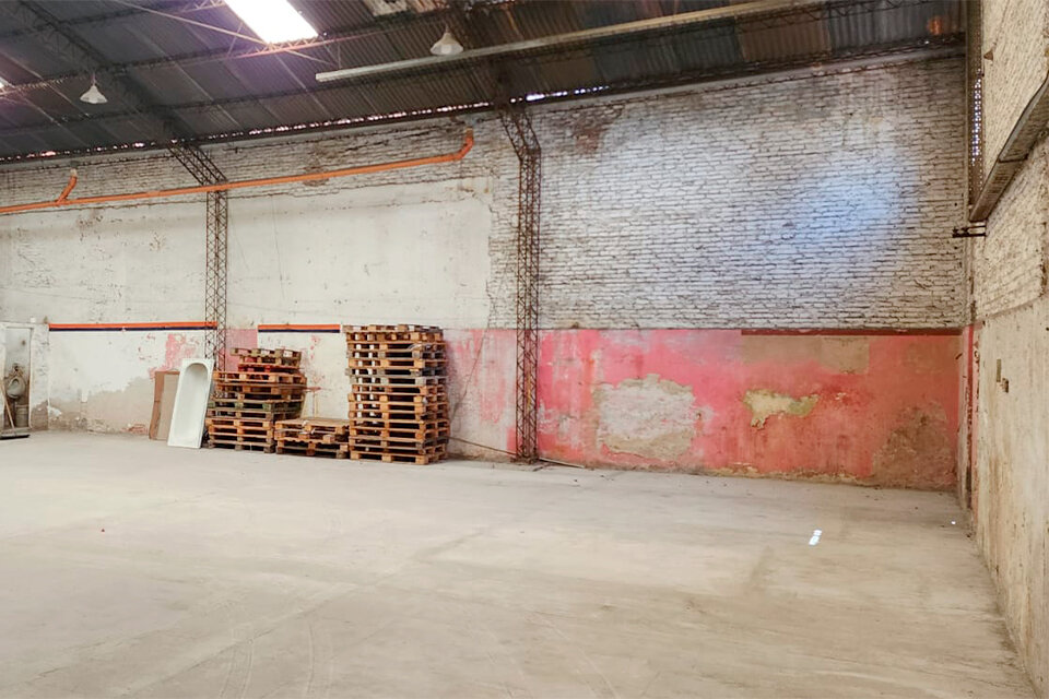 AMPLIO GALPÓN COMERCIAL NECOCHEA 3329 — foto 9