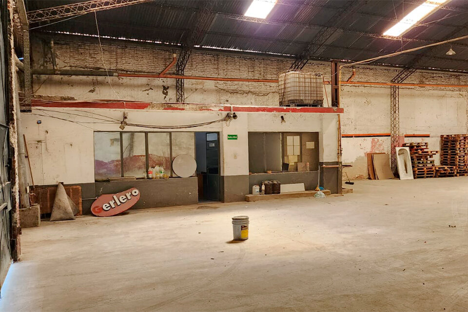 AMPLIO GALPÓN COMERCIAL NECOCHEA 3329 — foto 6