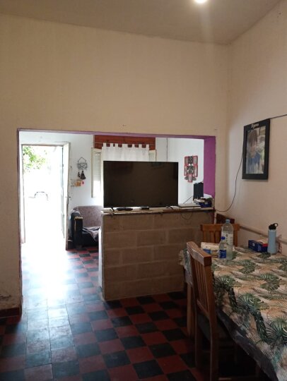 VENDO CASA A PASOS DE LA PASARELA