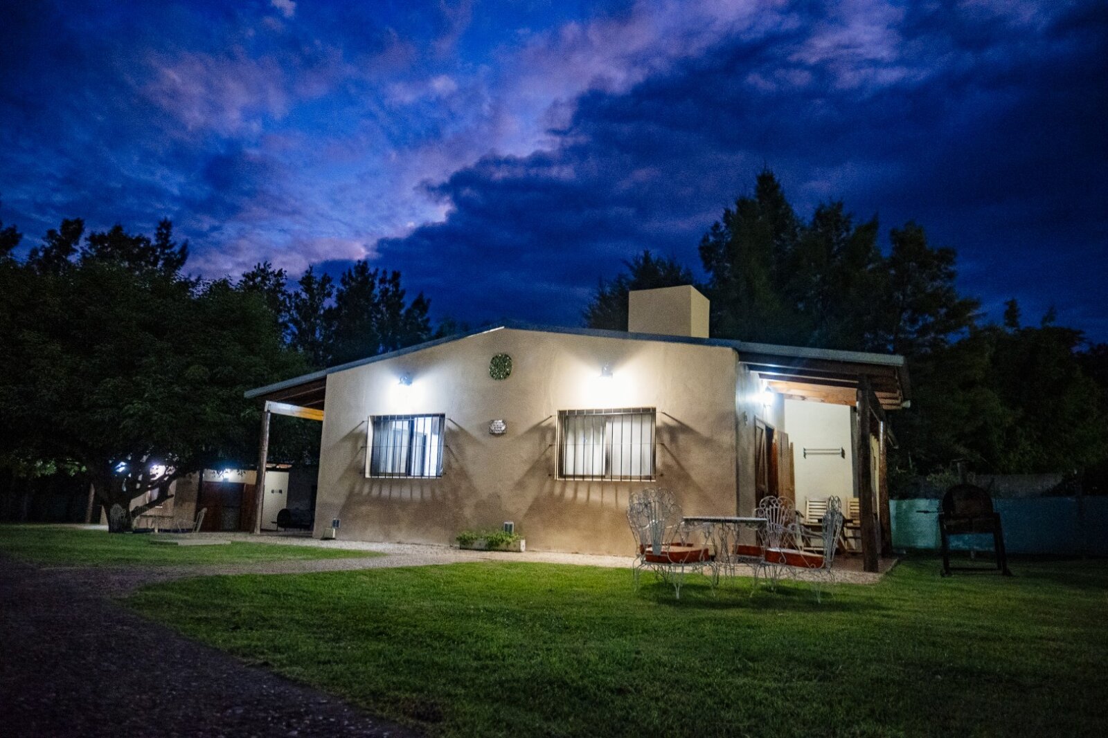 Complejo turistico El Zorzal - cabañas, pileta, amplio parque, en excelente zona - 57