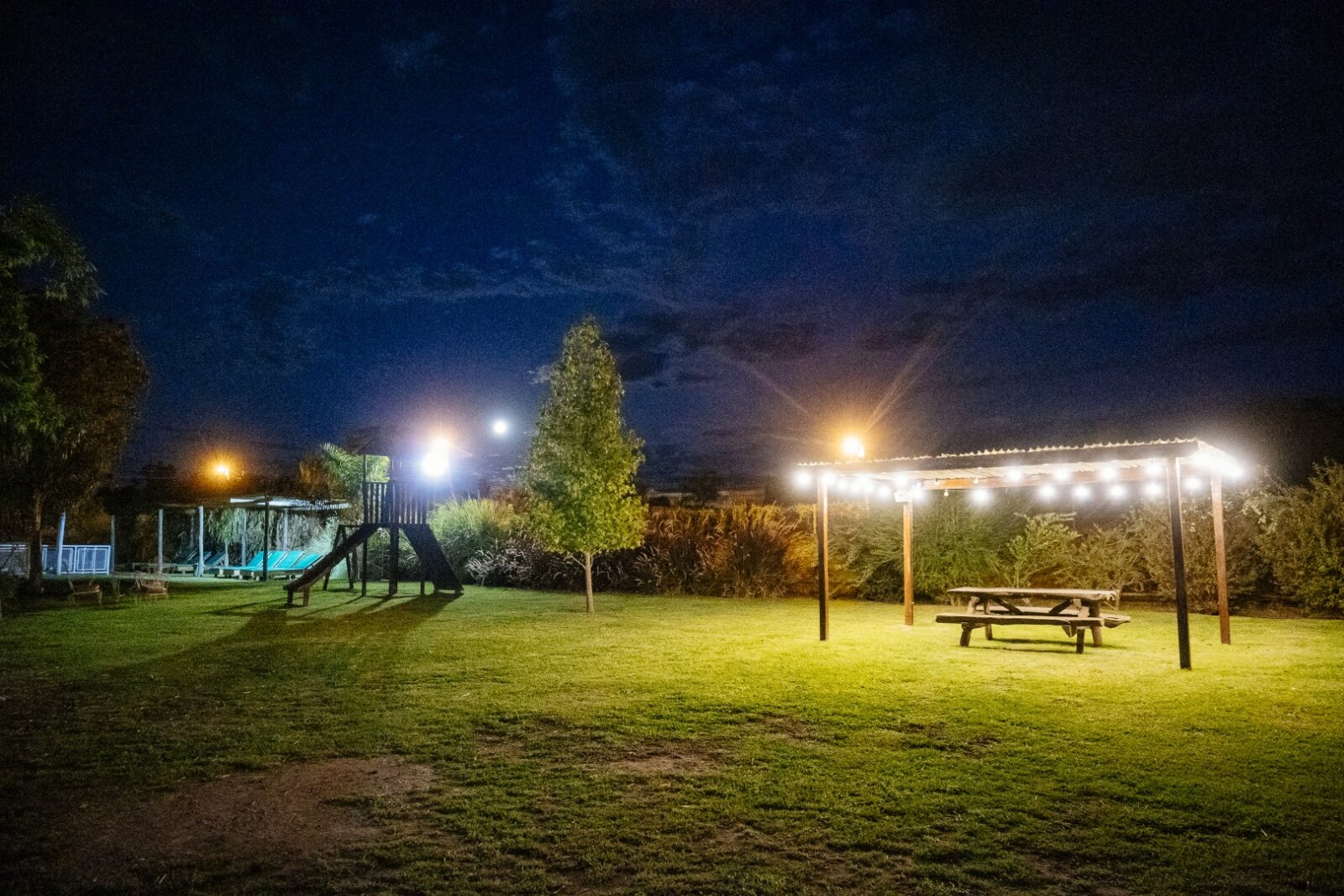 Complejo turistico El Zorzal - cabañas, pileta, amplio parque, en excelente zona - 66