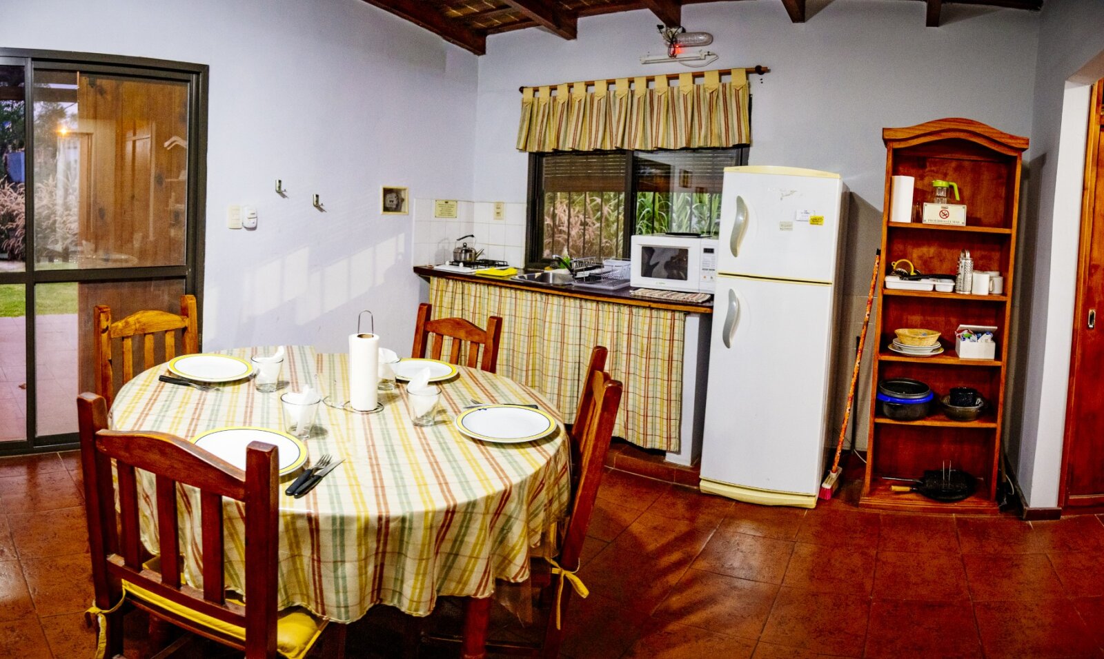 Complejo turistico El Zorzal - cabañas, pileta, amplio parque, en excelente zona - 37