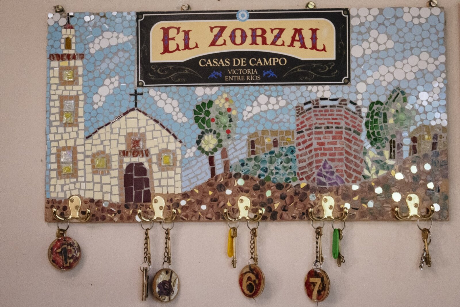 Complejo turistico El Zorzal - cabañas, pileta, amplio parque, en excelente zona - 6