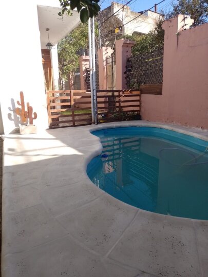 VENDO CASA 2 DORMITORIOS EN ALBERDI